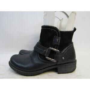 Earth Womens Size 6 M Black Leather Zip Comfort Ankle Fashion Boots Bootie